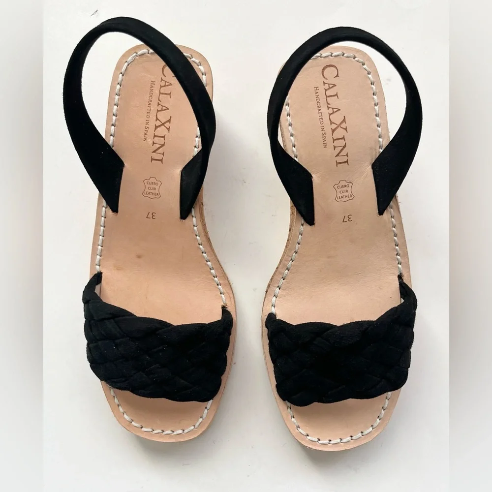 CalaXini simply perfect wedge braided suede sandals made
In Spain 37 US 6.5 - Picture 4 of 12